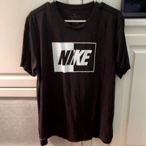 NIKE DRI-FIT MENS LARGE T SHIRT